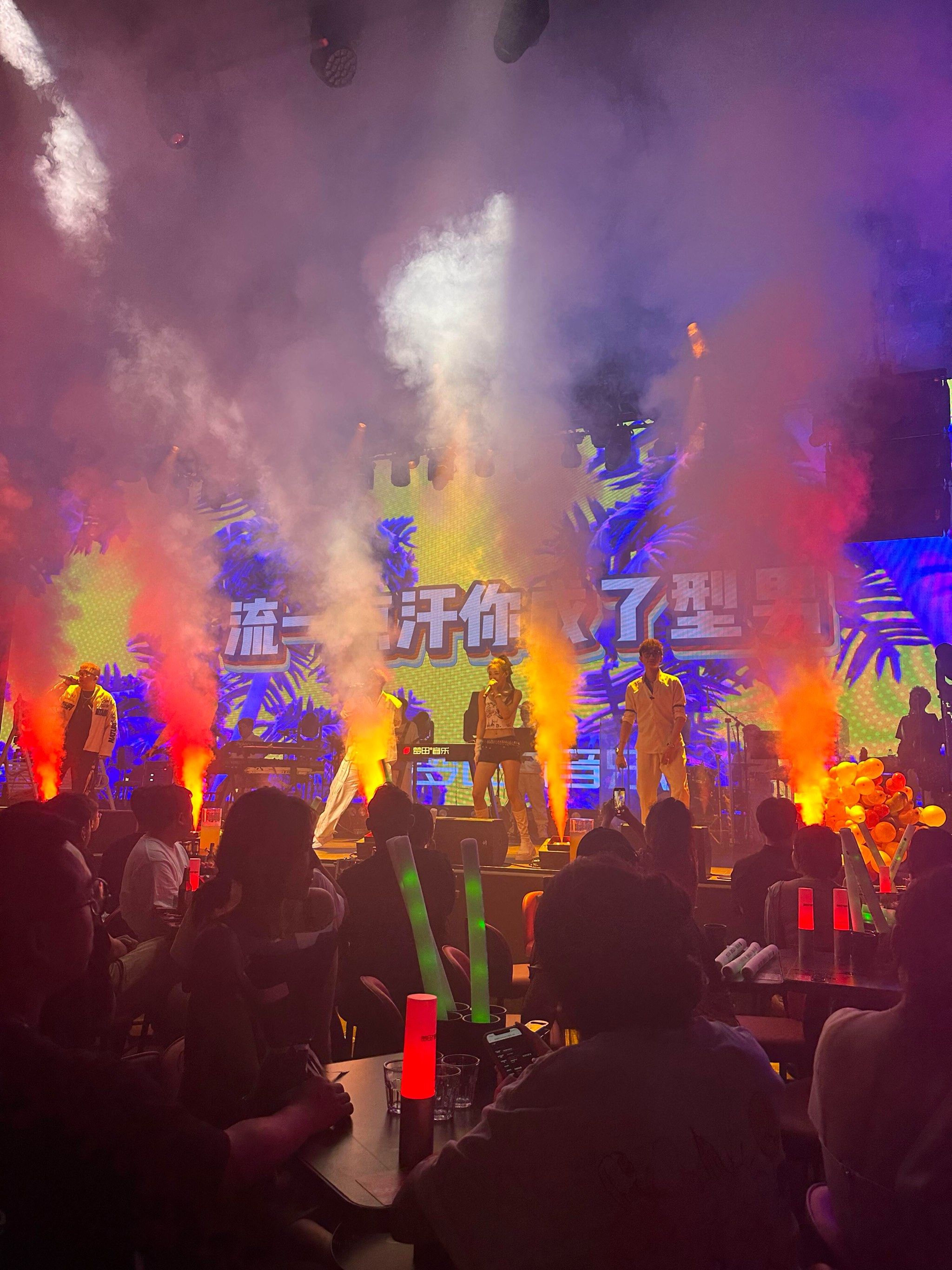 泉州商务ktv，畅享尊贵娱乐【15字】-南安市小时场ktv预定